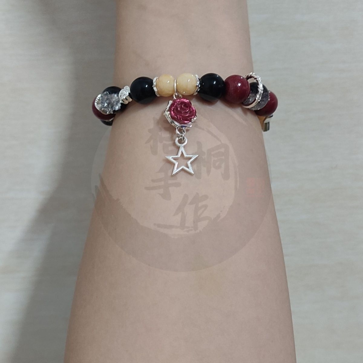 Anime The Freak Circus Bracele - Anime Merchandise Gift 评论和价格