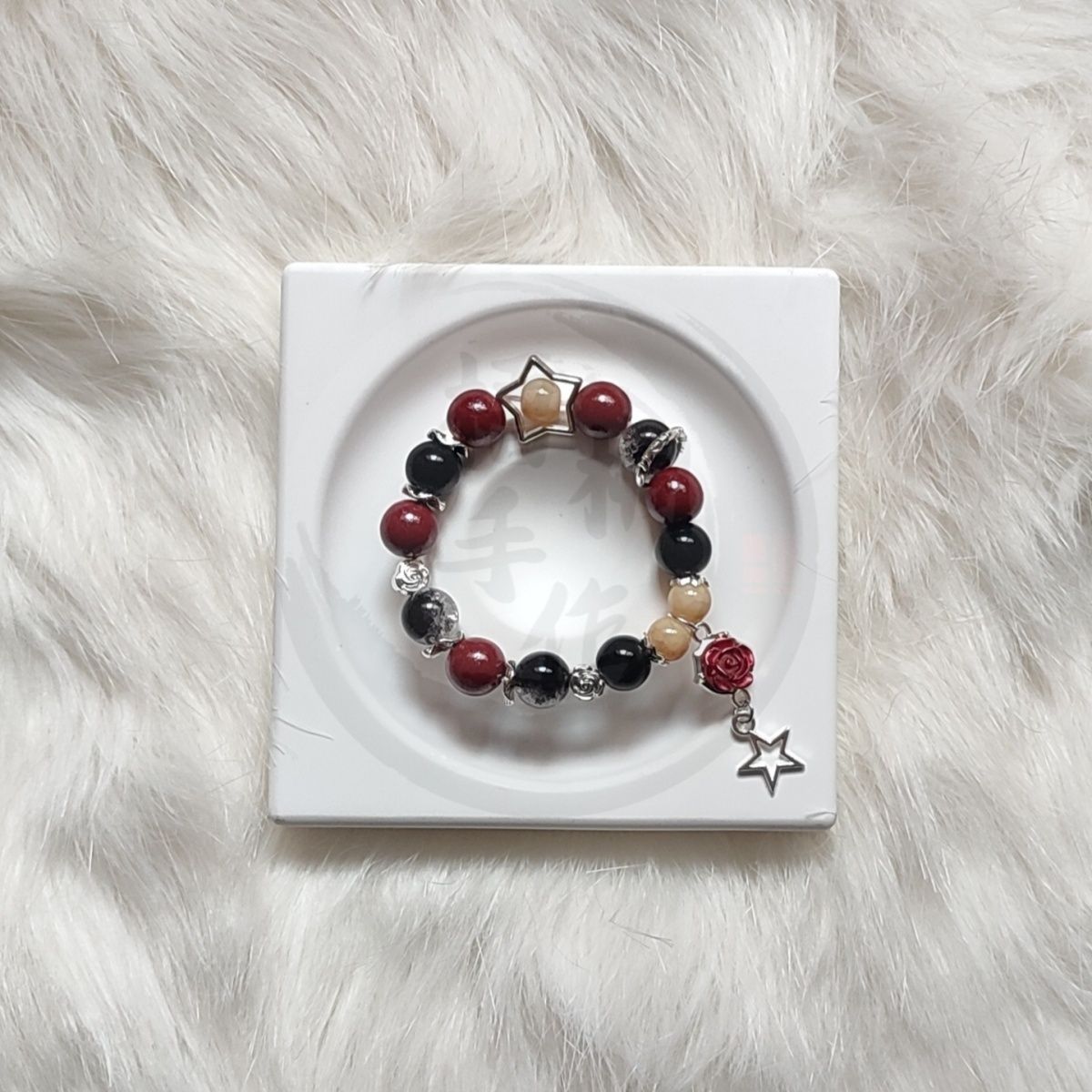 Anime The Freak Circus Bracele - Anime Merchandise Gift 评论和价格